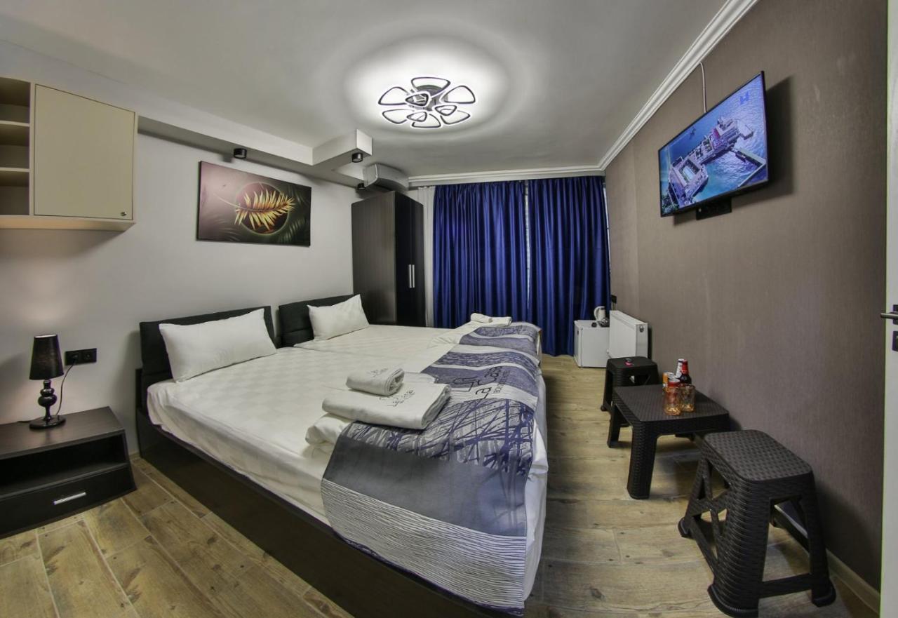 La Casa Hotel Jerevan Exteriör bild