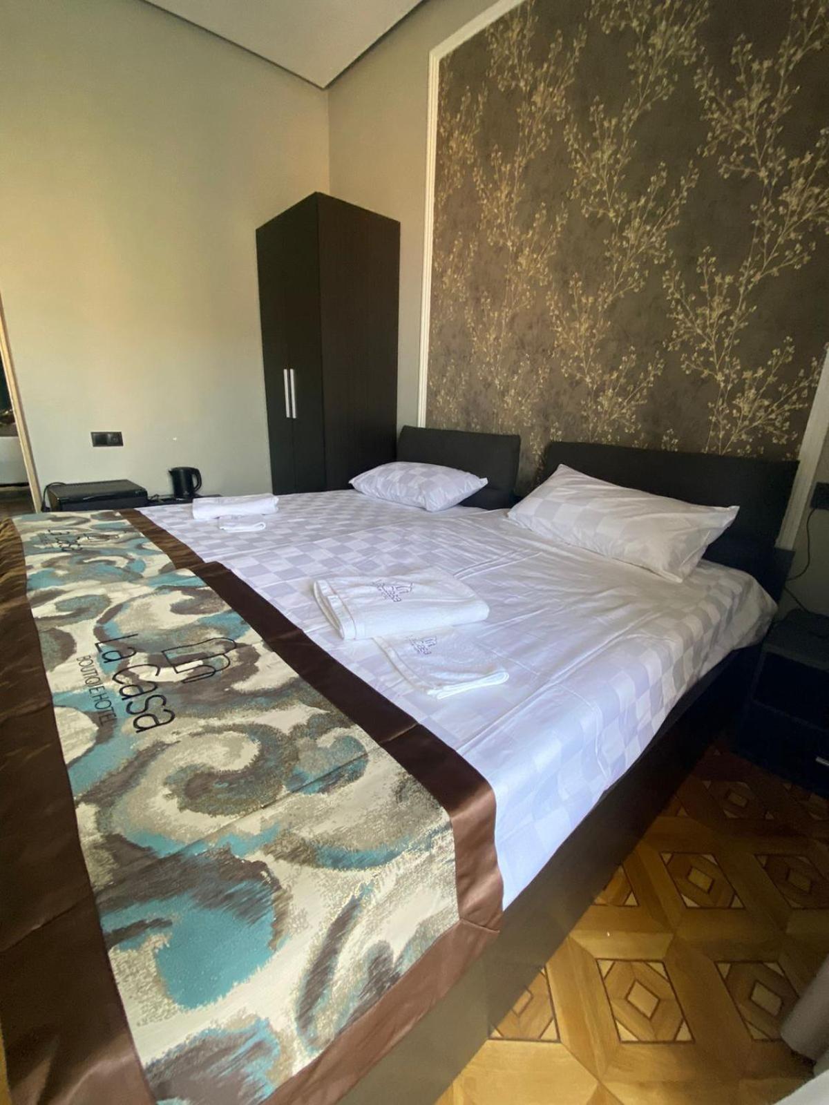 La Casa Hotel Jerevan Rum bild